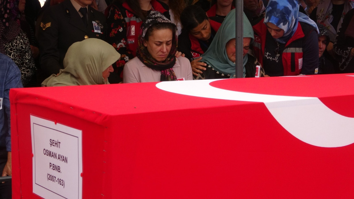Şehit Piyade Binbaşı Isparta'da son yolculuğuna uğurlandı